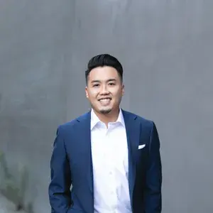 Scott Hoang